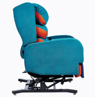 Attollo Select Vertical Lift Cura Attollo Select chair with vertical lift